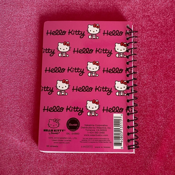 Hello Kitty Tote Bag & Mini Notebook💕 - Picture 6 of 7